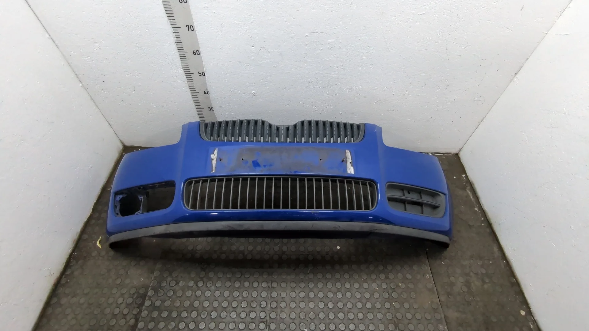 Бампер Skoda Fabia 2007-2014 Хэтчбэк 5 дв. КПП 5-ст.мех.(МКПП) BBM Бензин 1.2 л Инжектор