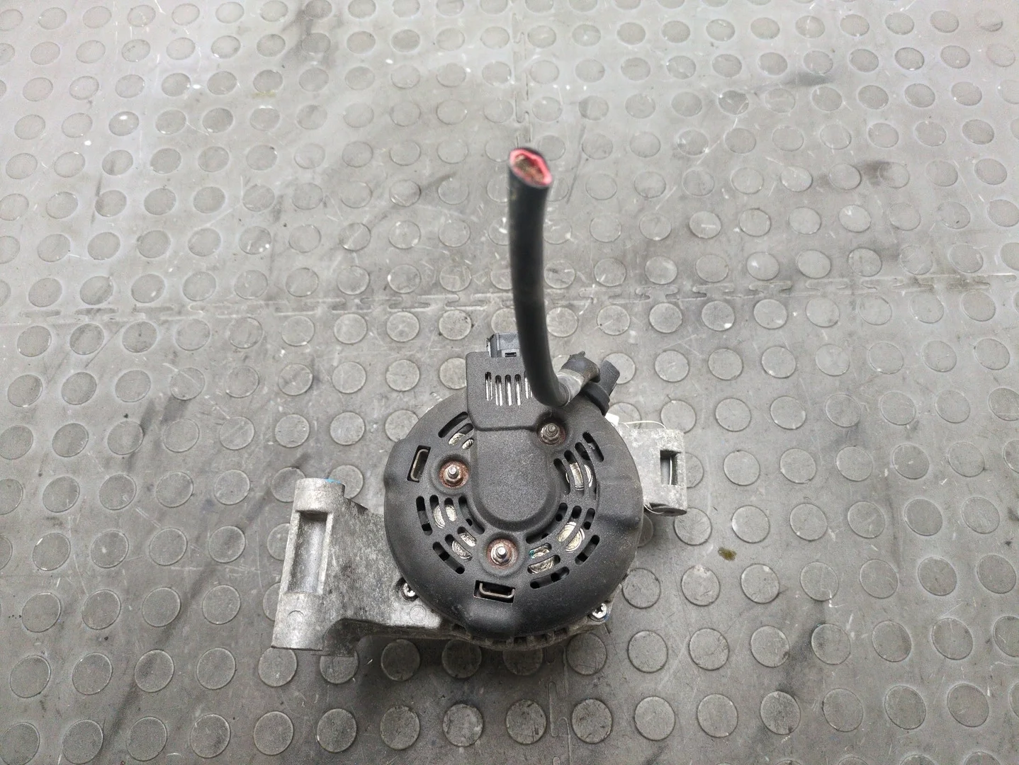 Генератор Ford Focus 2 2005-2008 Кабрио КПП 5-ст.мех.(МКПП) AODA, AODB Бензин 2 л Инжектор