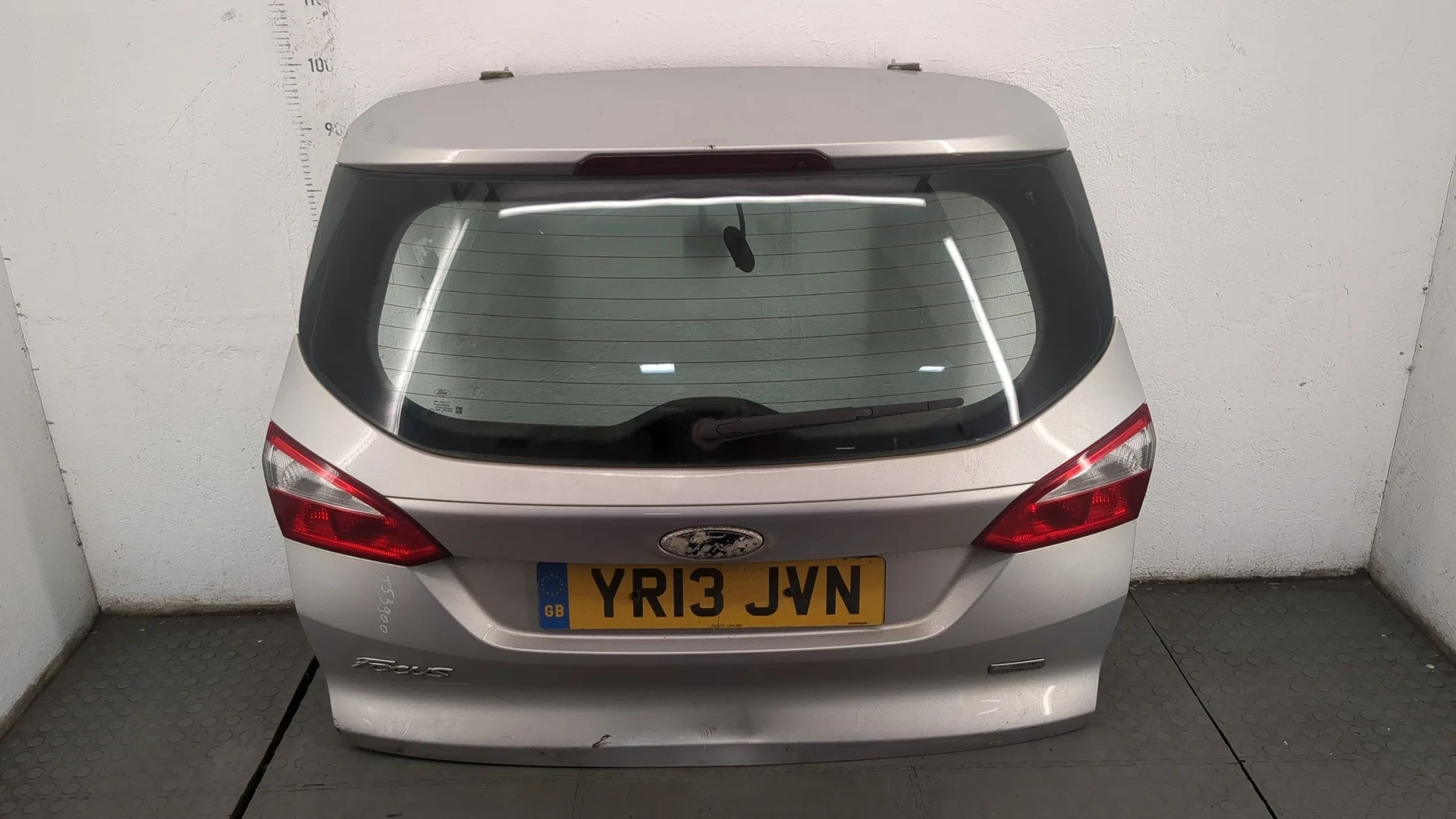 Крышка (дверь) багажника Ford Focus 3 2011-2015 Универсал КПП 6-ст.мех.(МКПП) NGDA, NGDB Дизель 1.6 л TDCI