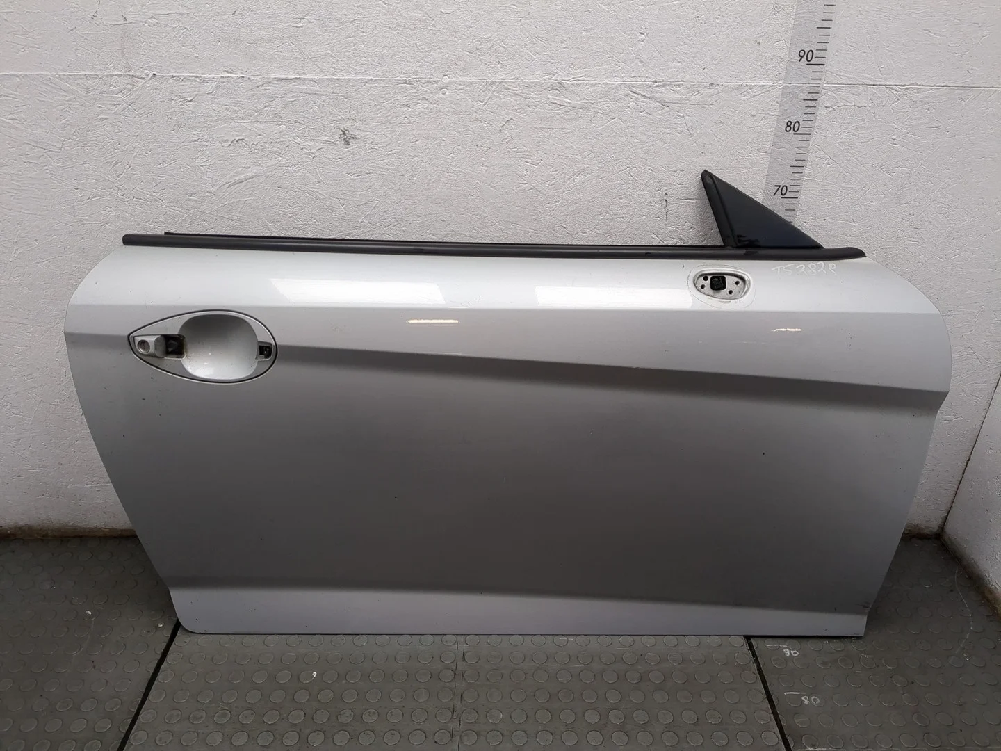 Дверь боковая (легковая) Hyundai Coupe (Tiburon) 2002-2009 Купе КПП 5-ст.мех.(МКПП) G4ED, G4ED-G Бензин 1.6 л Инжектор