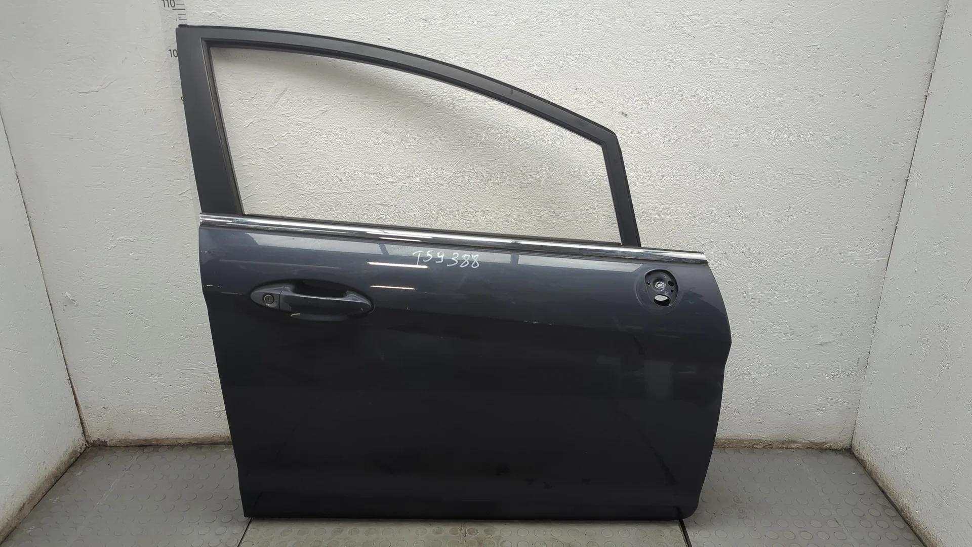 Дверь боковая (легковая) Ford Fiesta 2012-2019 Хэтчбэк 5 дв. КПП 5-ст.мех.(МКПП) SFJA Бензин 1 л Турбо-инжектор