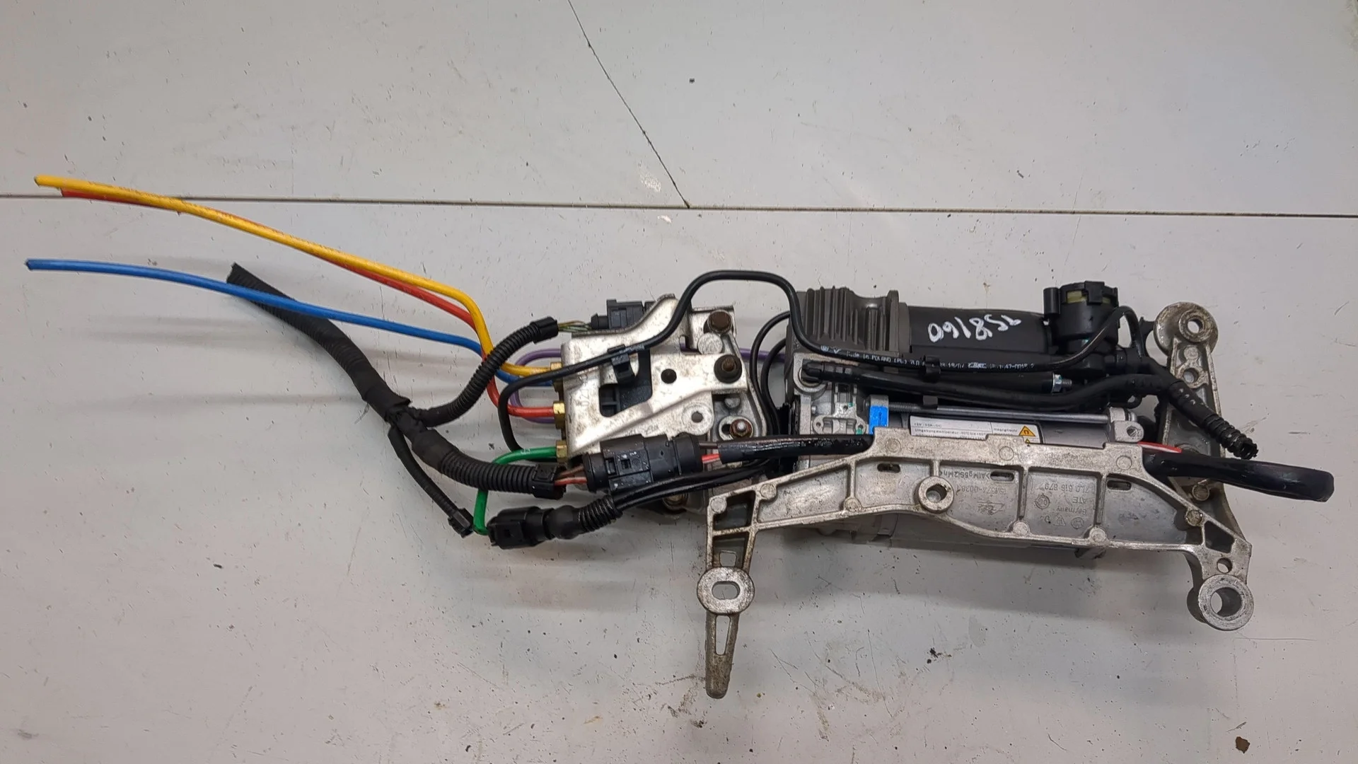 Компрессор воздушный (пневмоподвески) Audi Q7 2005-2015 Джип (5-дверный) КПП автомат 4х4 (АКПП) BUG Дизель 3 л TDI