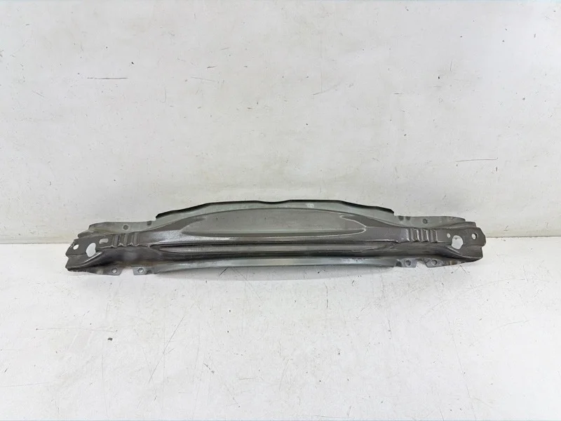 Усилитель бампера Volvo XC60 2008-2017