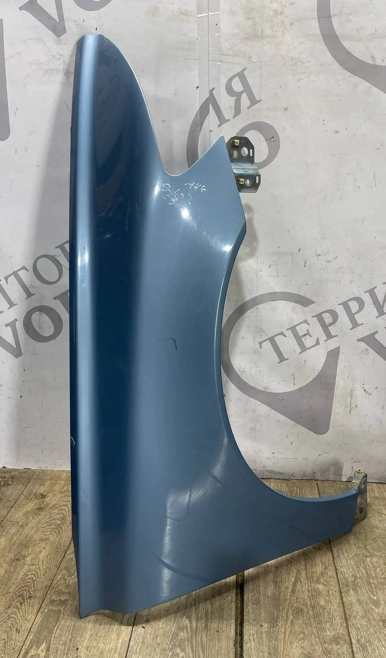 Крыло переднее правое VOLVO S40 2004-2012