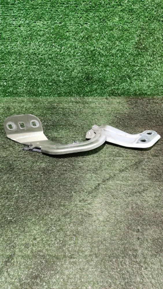 Петля капота Ford Kuga 2014 1750016 CBS 1.6, правая