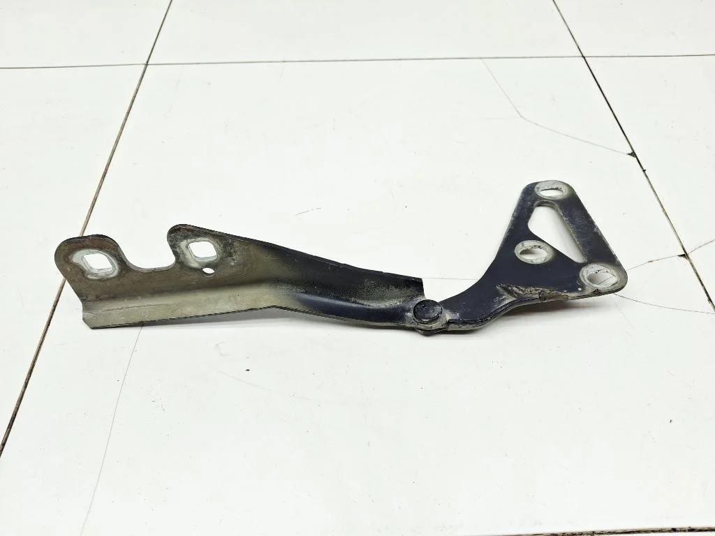 Петля капота левая Opel Astra 2010 H