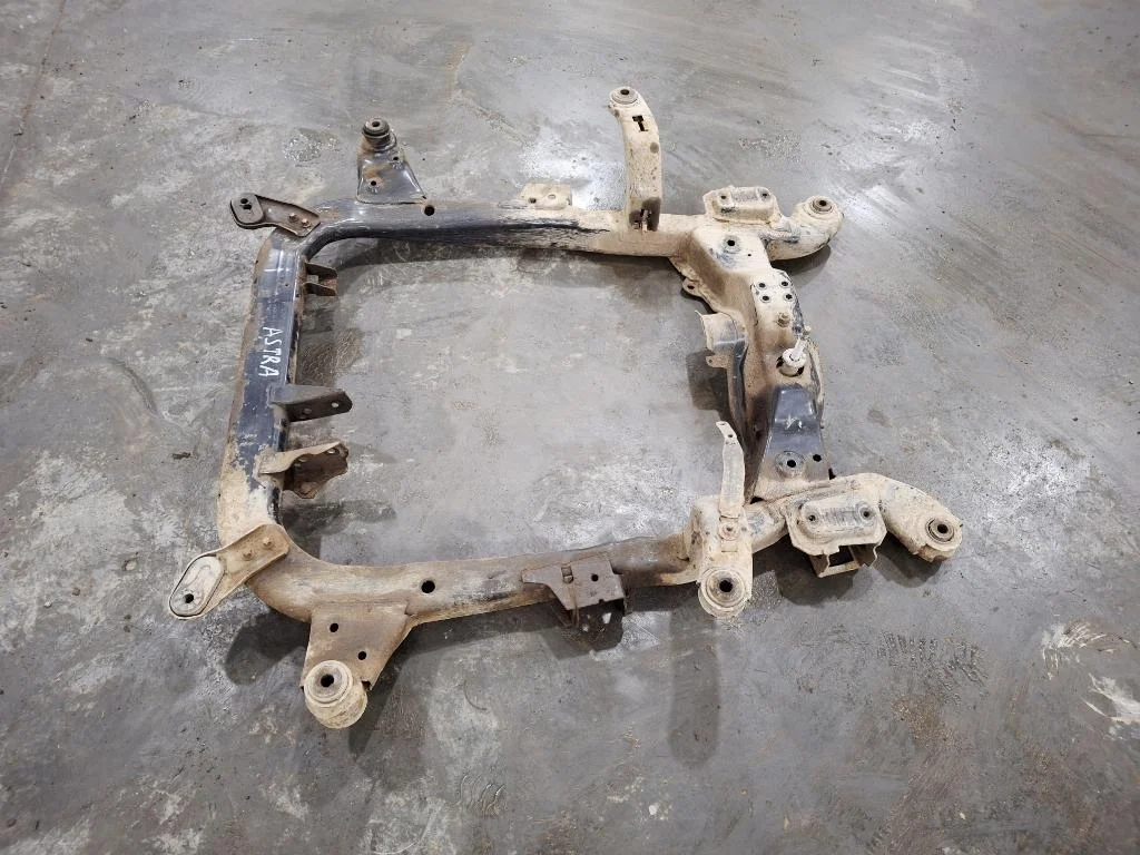 Подрамник Opel Astra 2010 H