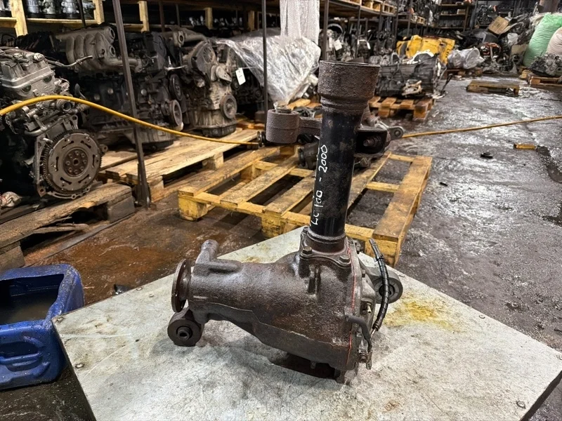 Редуктор Lexus LX470 1998-2007 4111060820, передний