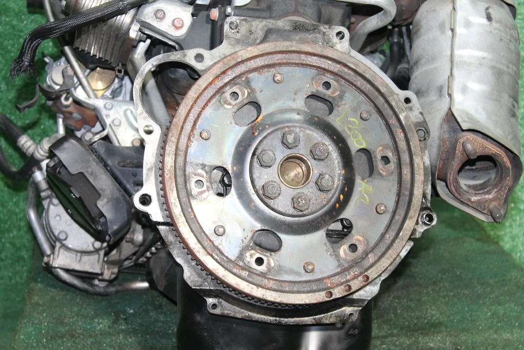 Б.у. маховик MITSUBISHI L200 KB4T MITSUBISHI L200 KB4T 2.5 2008