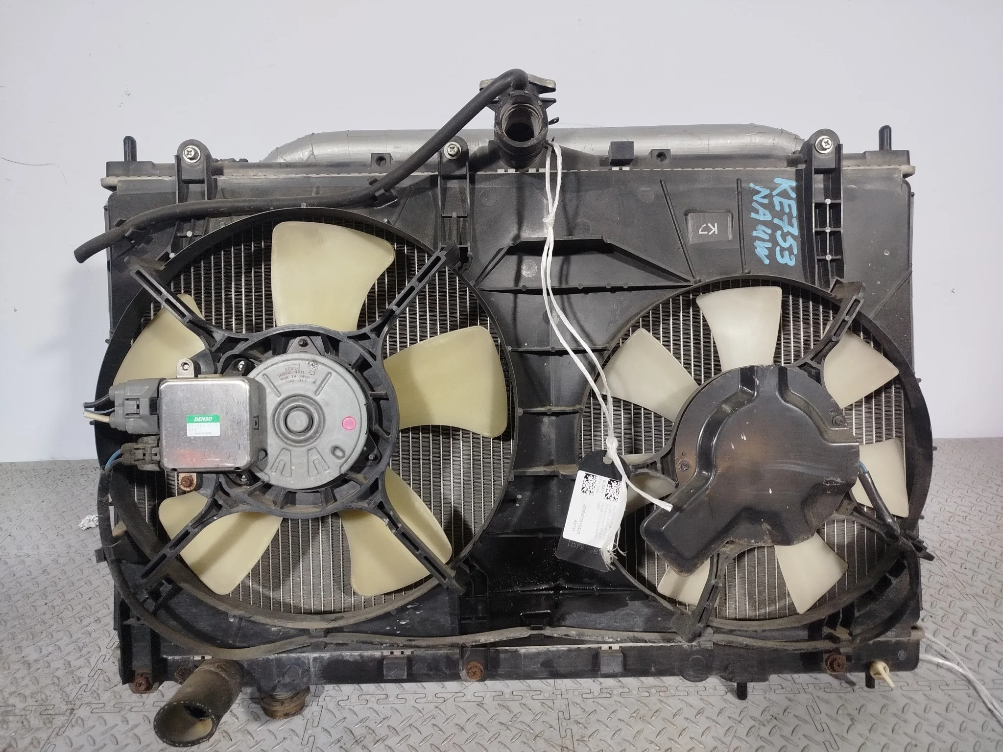 РАДИАТОР ДВИГАТЕЛЯ MITSUBISHI MR993566  KE753