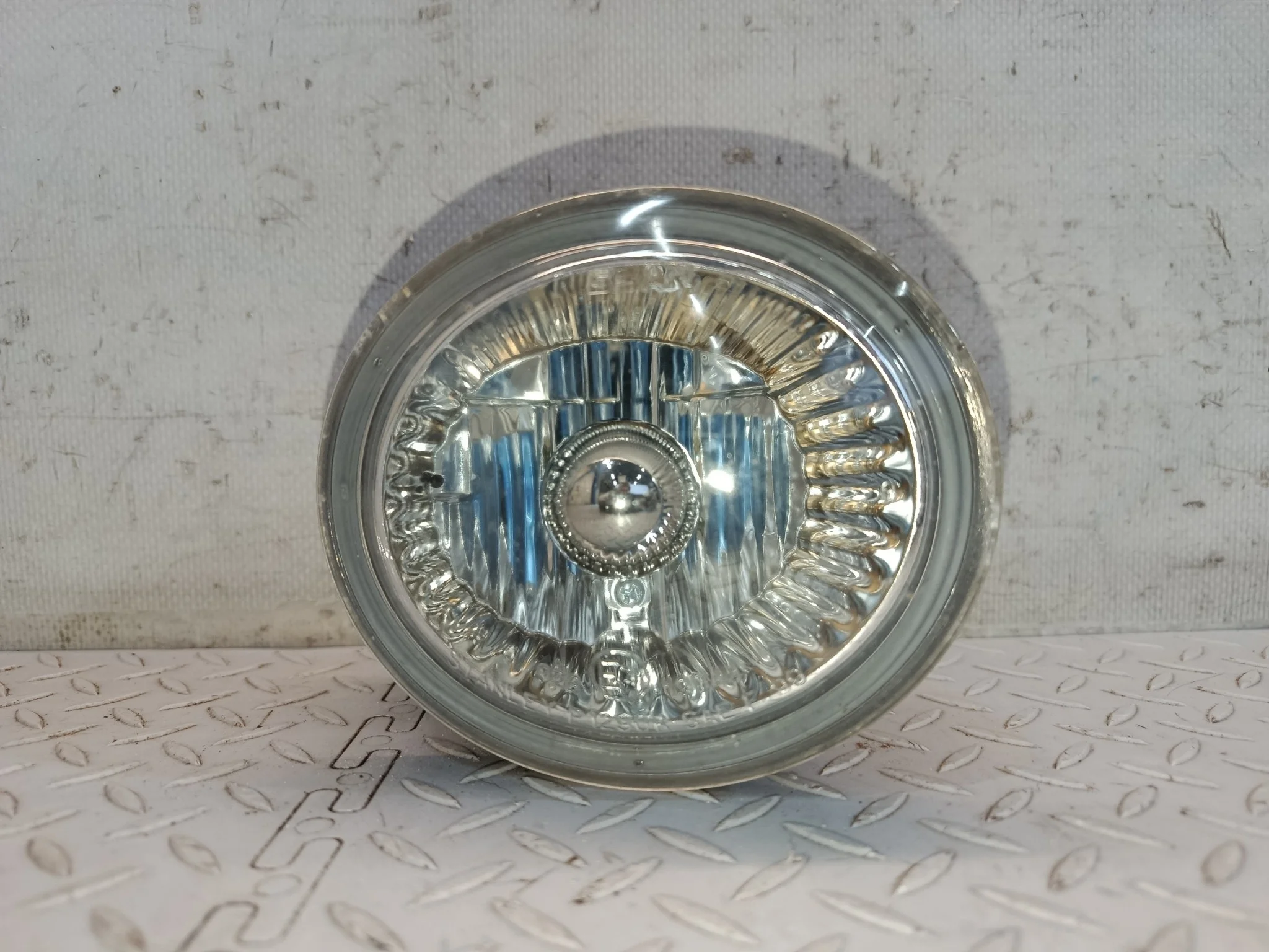 ТУМАНКА NISSAN INFINITI ПРАВО 261508J000 DY897Z