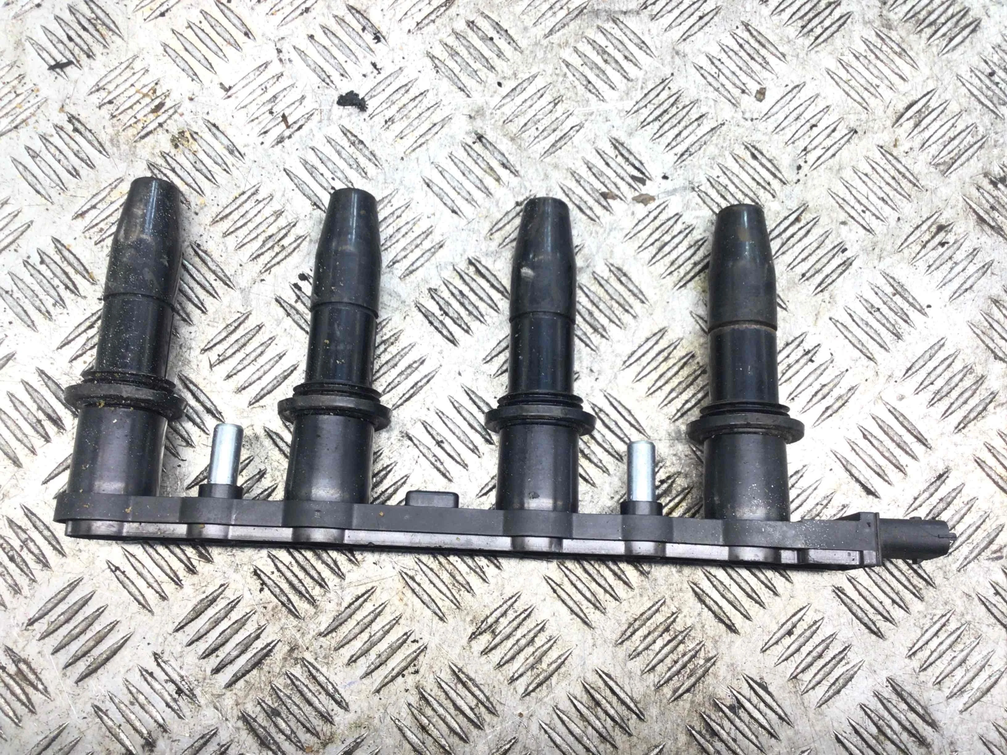 Катушка зажигания Opel Astra H 2004-2007 бензин 1.8 i Механика Х/б