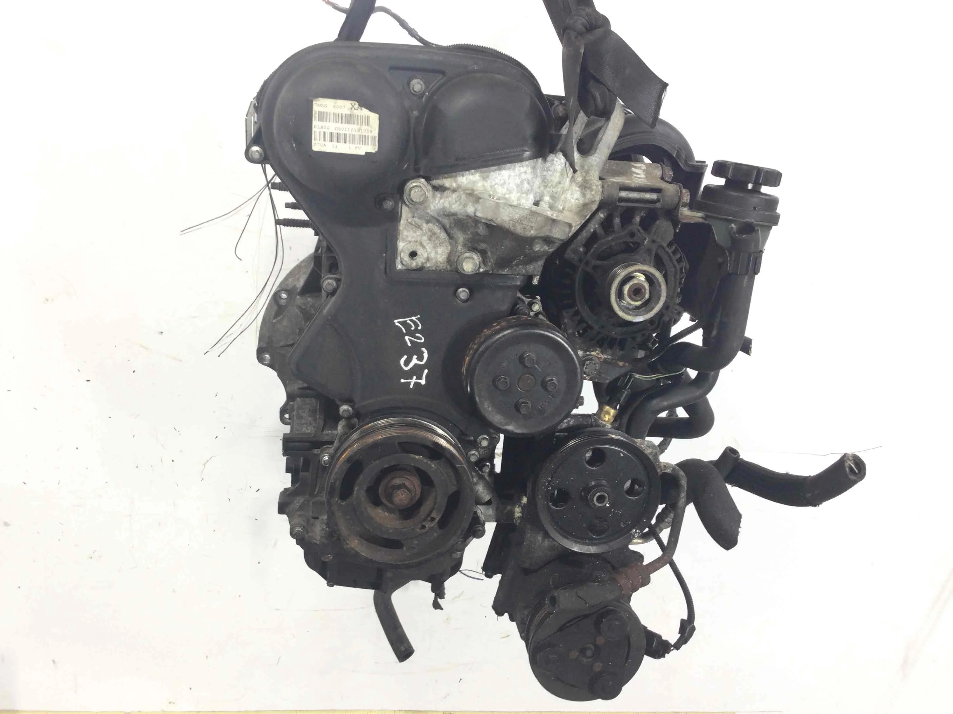 Двигатель Ford Focus 2 поколение [рестайлинг] (2008-2011) бензин 1.6 i Механика 5-дв, х/б