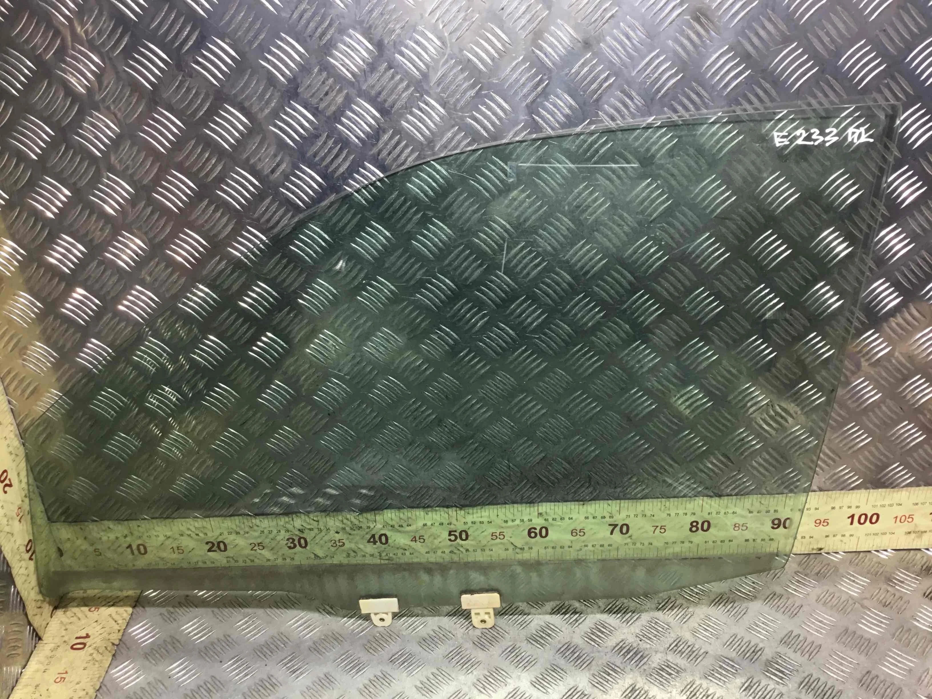 Стекло двери передней левой Nissan X-Trail T30 [рестайлинг] (2004-2007) дизель 2.2 TD Механика Внедорожник