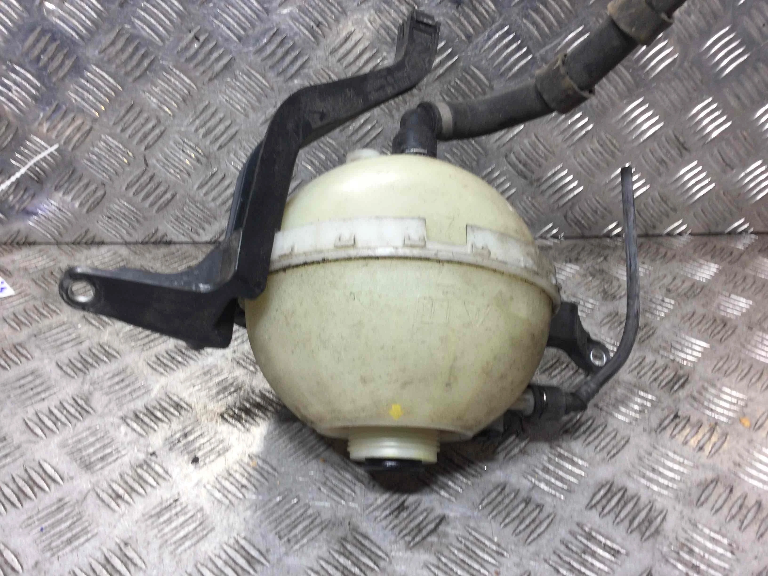 Бачок расширительный BMW 5-Series 5-Series F10 2009 - 2016 бензин 2.0 i Автомат Универсал