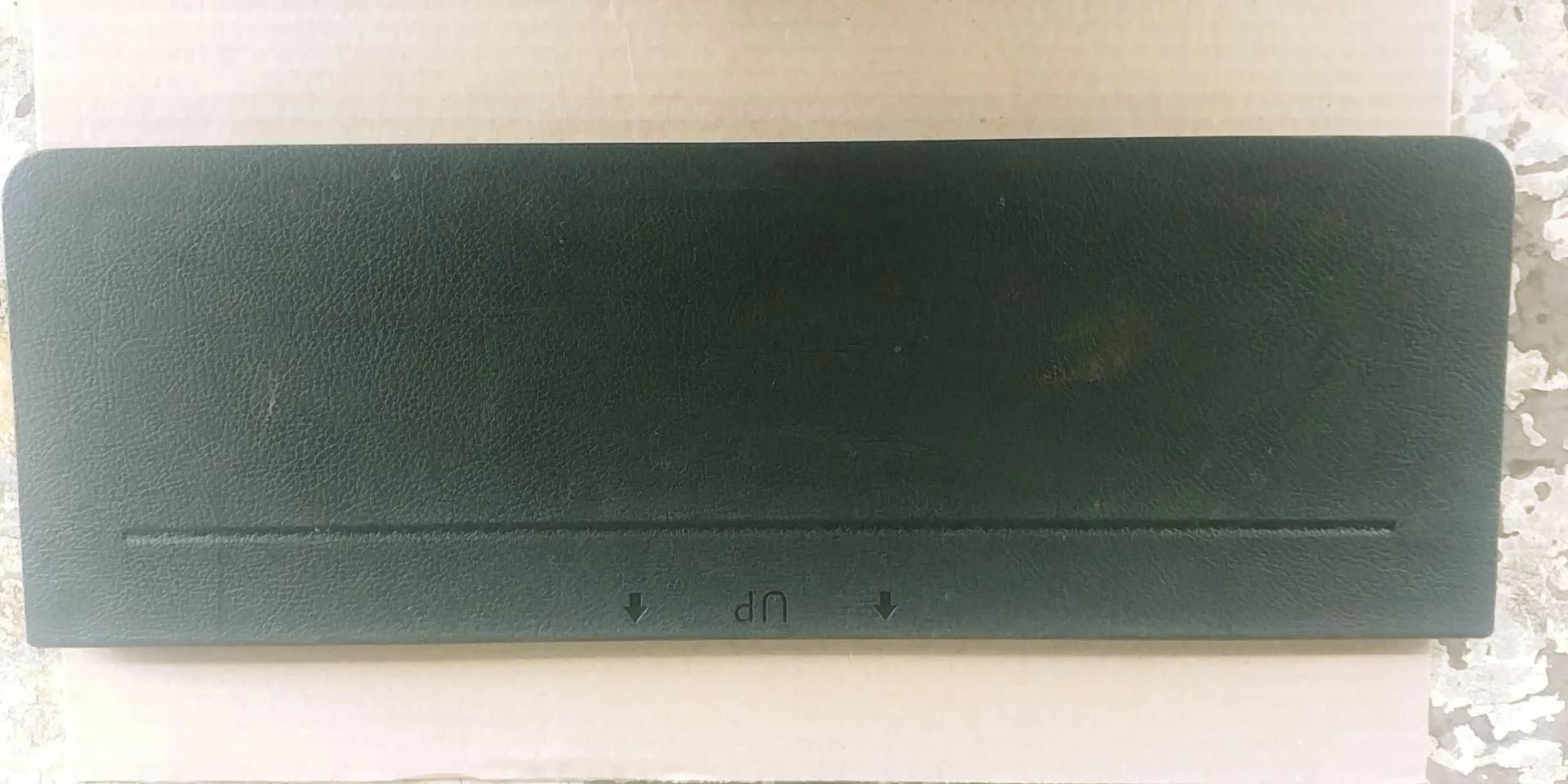 заглушка обшивки багажника Volkswagen Passat B7  2013