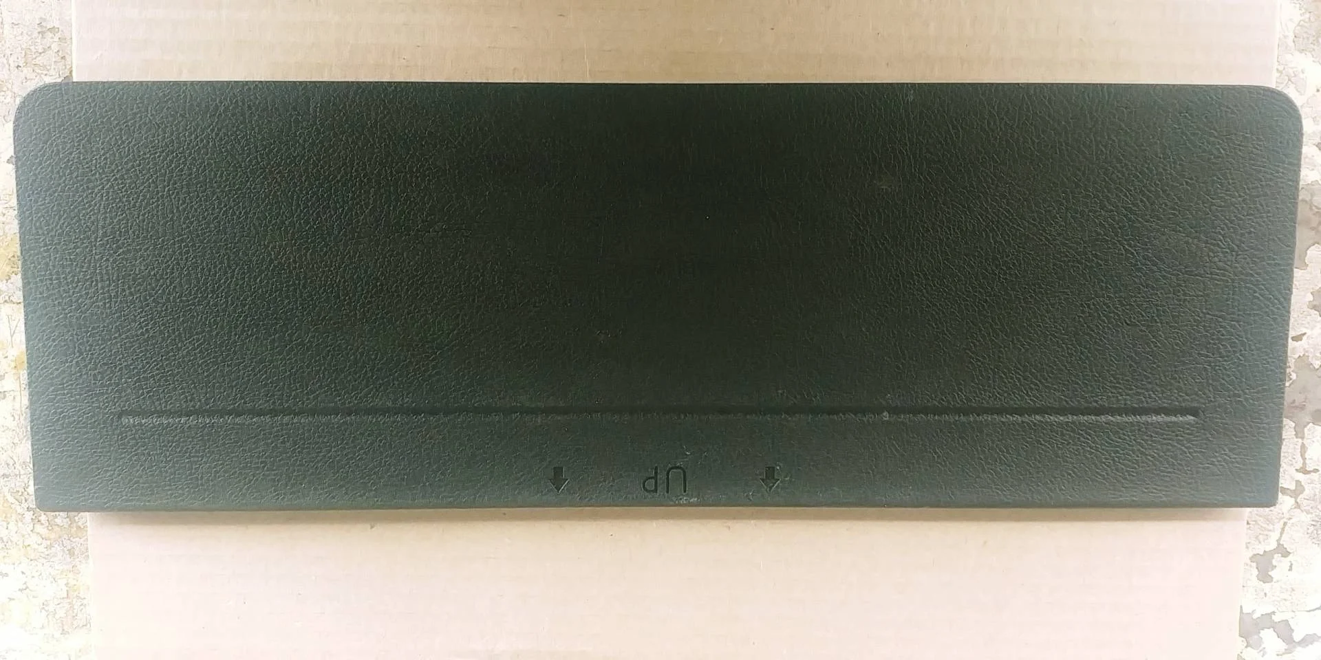 заглушка обшивки багажника Volkswagen Passat B7  2013