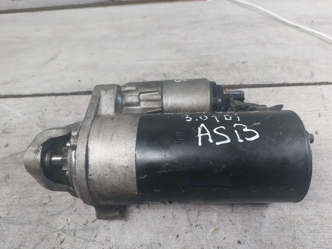 стартер Audi A8 D3/4E