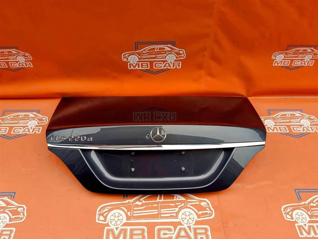 Крышка багажника Mercedes-Benz