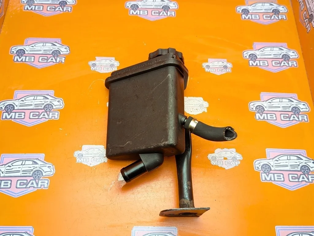 Бачок ГУРа Mercedes-Benz