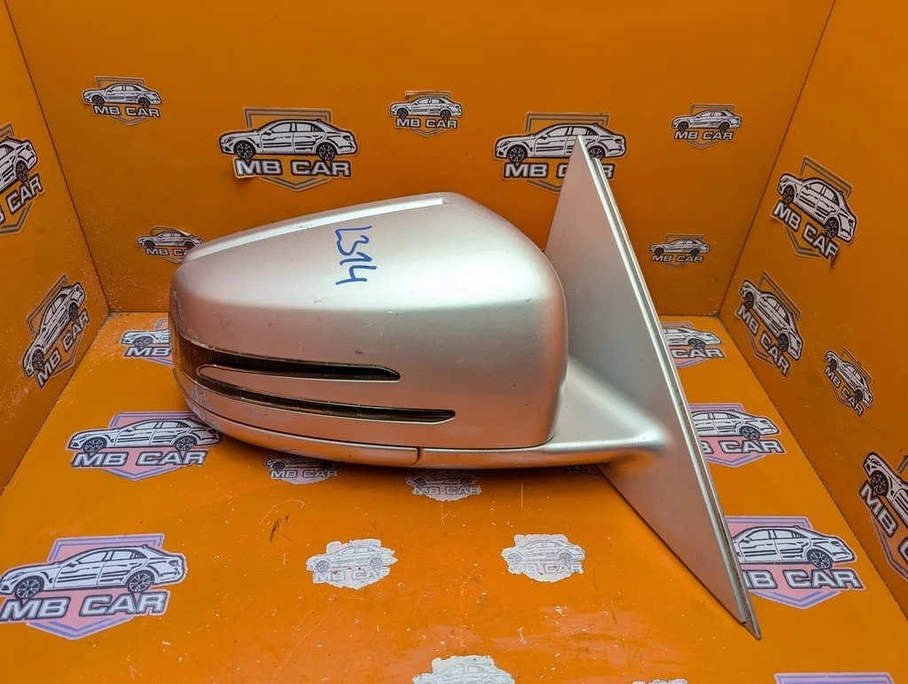Зеркало правое Mercedes-Benz
