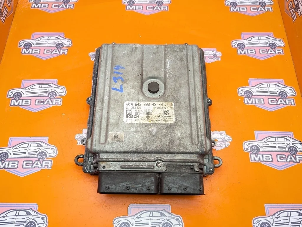 Блок управления двигателем Mercedes-Benz