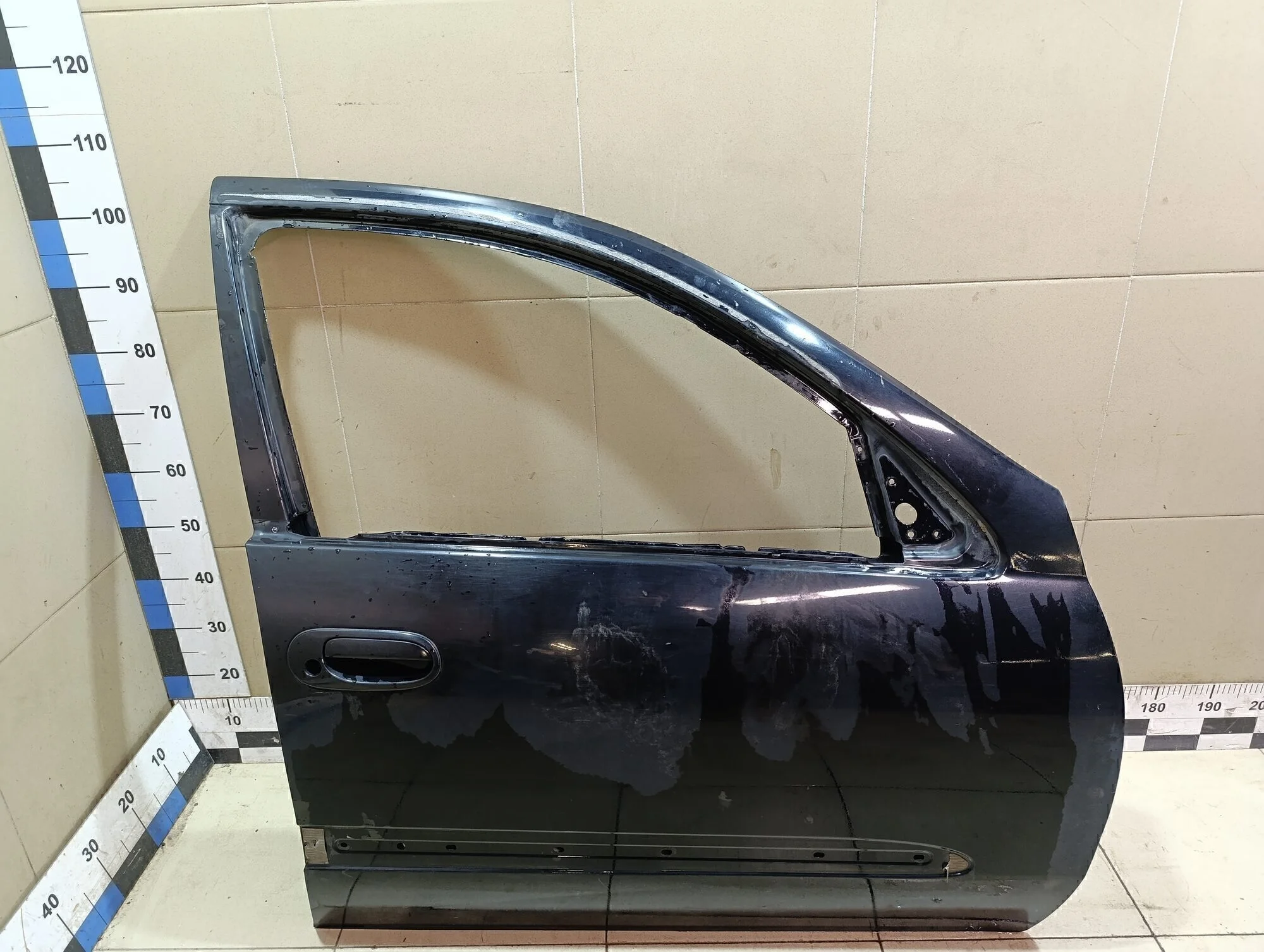 Дверь передняя правая Almera Classic (B10) 2006-2013