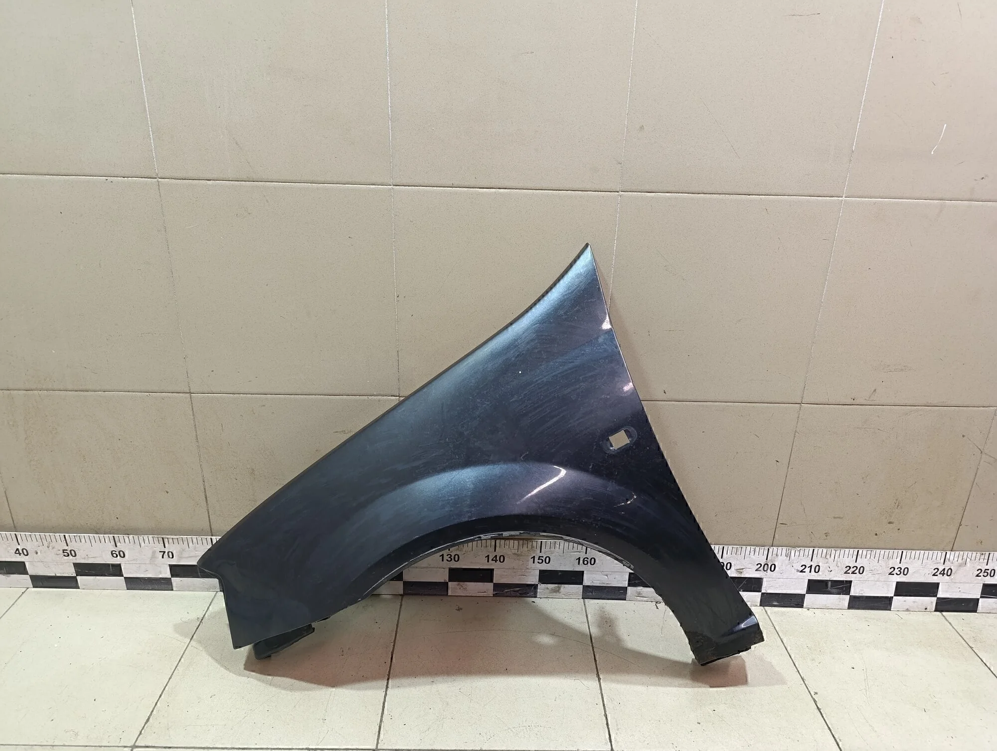 Крыло переднее левое Logan 2005-2014