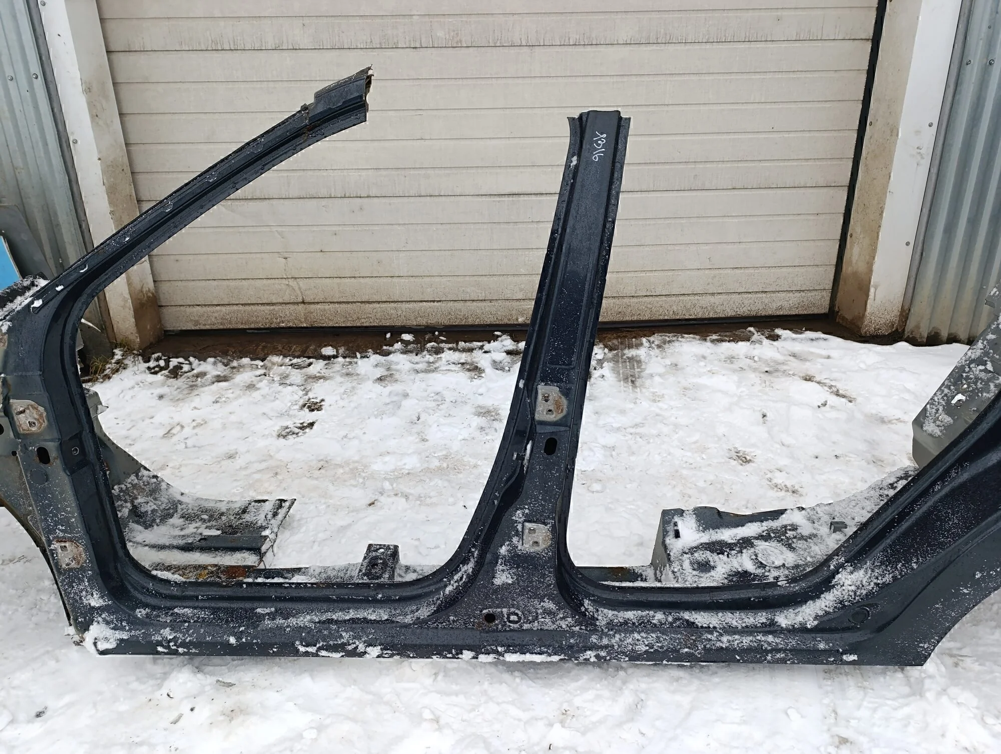 Порог со стойкой левый Logan 2005-2014