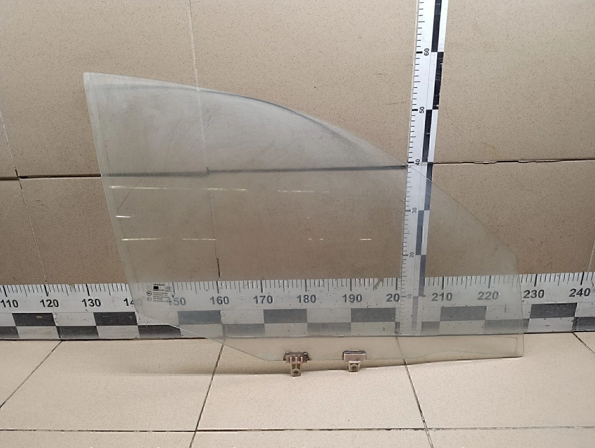 Стекло двери передней правой Almera Classic (B10) 2006-2013