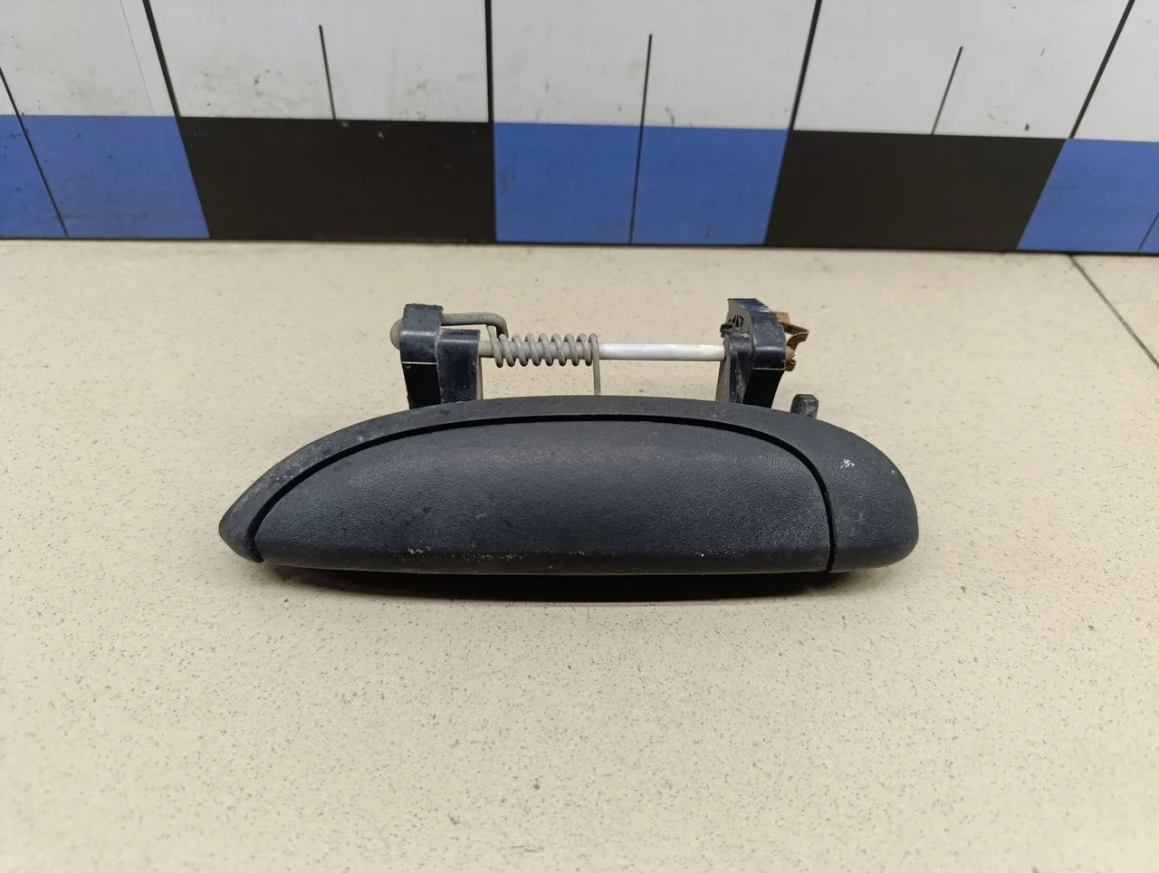 Ручка двери наружная левая Clio/Symbol 1998-2008