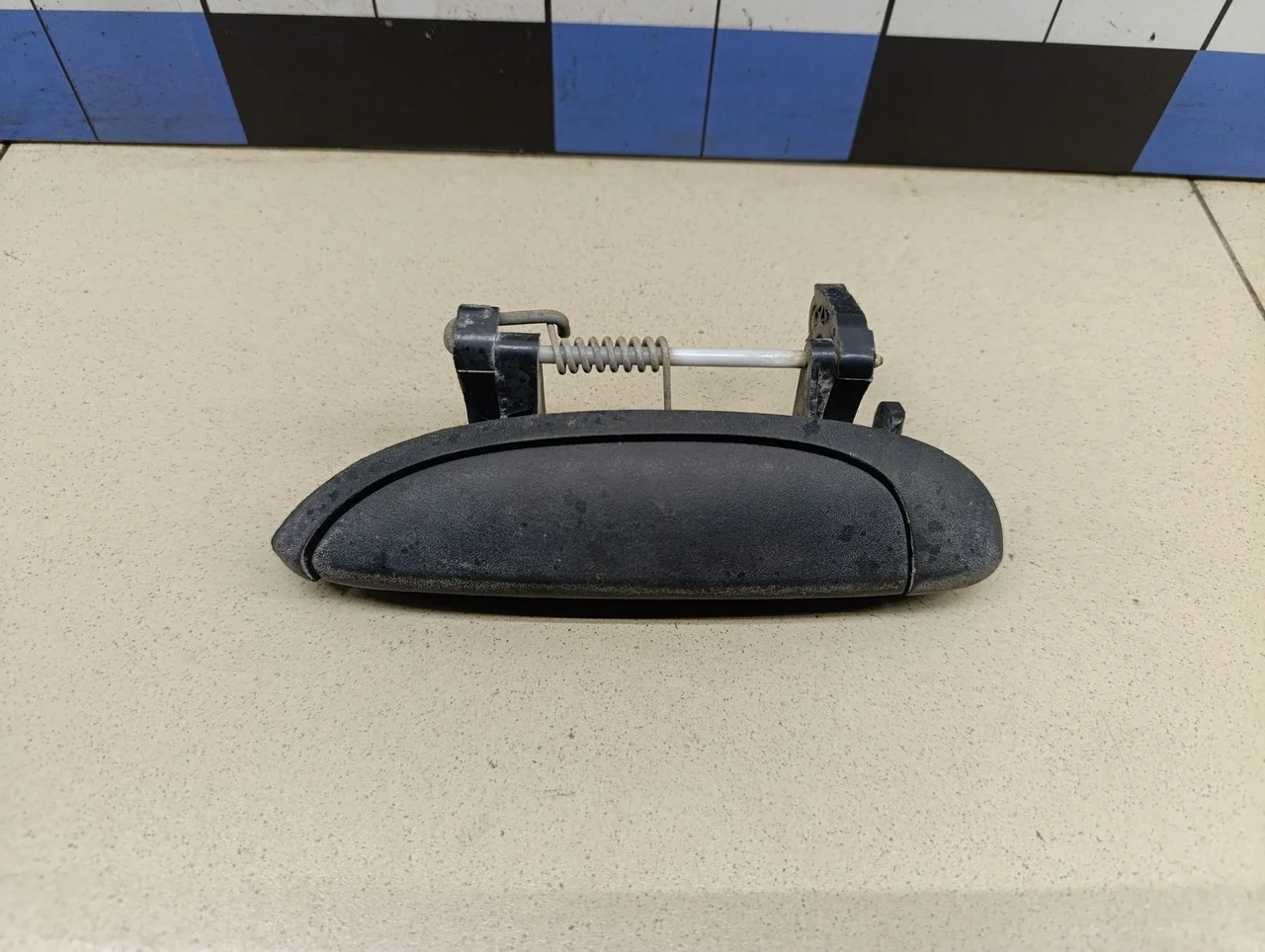 Ручка двери наружная левая Clio/Symbol 1998-2008