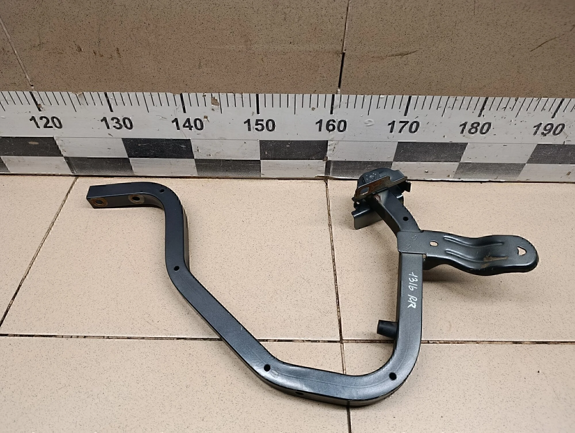 Петля крышки багажника Logan 2005-2014