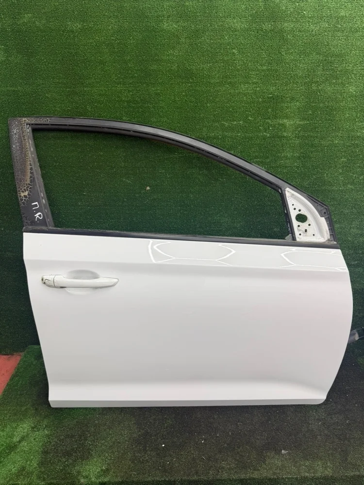 Дверь Hyundai Solaris 2022 76004H5000 G4LC, передняя правая