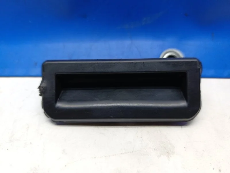 Кнопка открывания багажника наружная Volkswagen Polo 2017 6V0827566 СЕДАН 1.6 CWVA