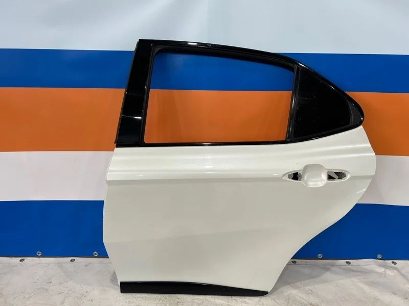 Дверь Toyota Camry 2021 6700406310 GSV70 3.5 2GR-FKS, задняя левая