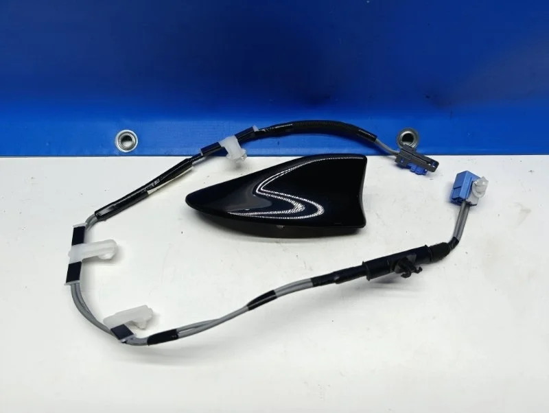 Антенна Toyota Camry 2021 8676058010 GSV70 3.5 2GR-FKS