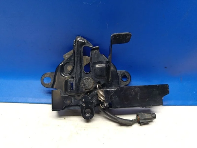 Замок капота Toyota Camry 2021 5351033380 GSV70 3.5 2GR-FKS