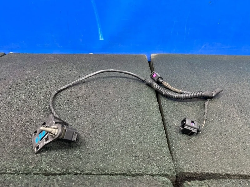 Датчик температуры Volkswagen Golf 7 Sportsvan 2017 8Z0820535A AUV 1.4 CZD