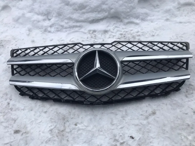 Решетка радиатора Mercedes Glk 2048802983 X204