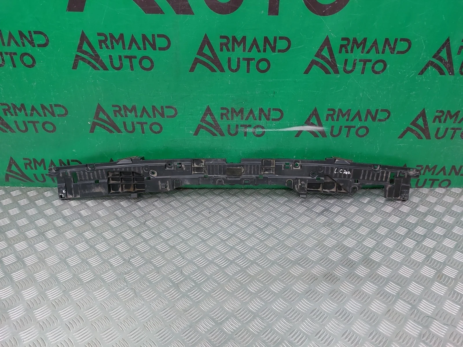 Кронштейн бампера TOYOTA LAND CRUISER 2015-2021 200