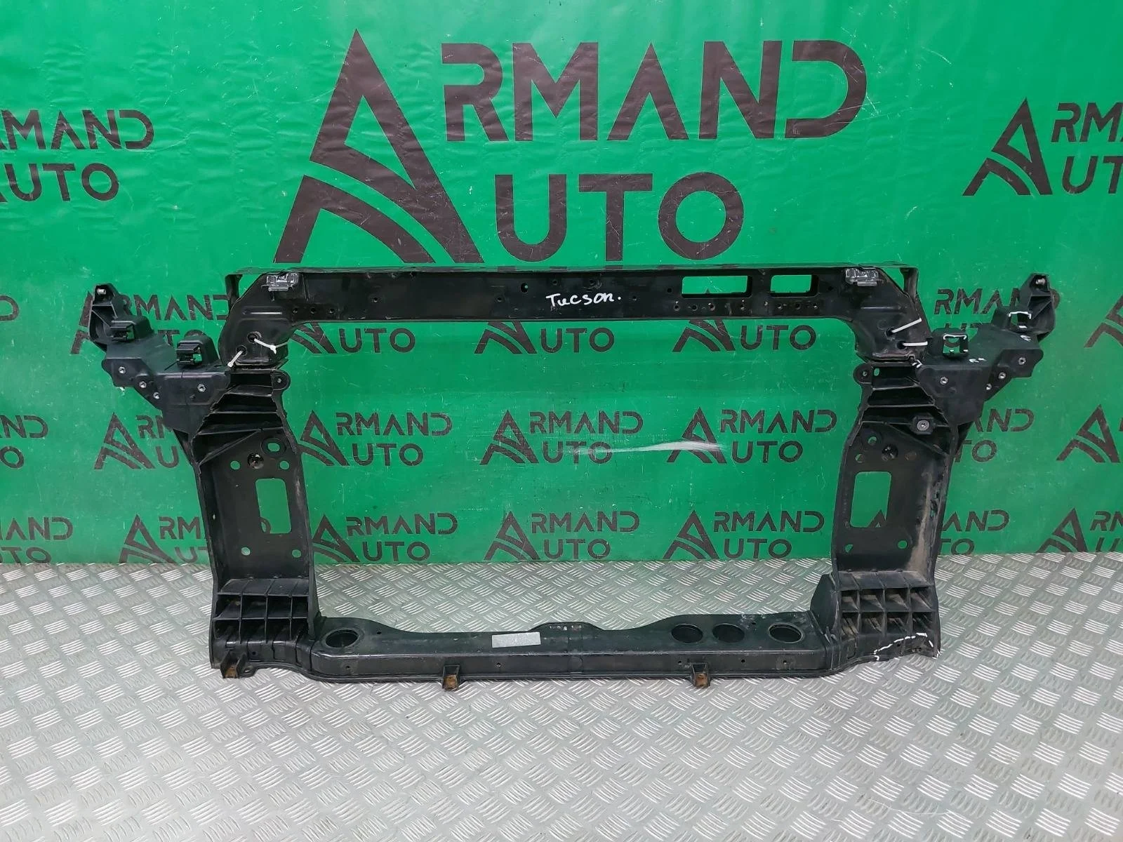 Панель передняя (суппорт радиатора) Hyundai Tucson 2015-2021 3