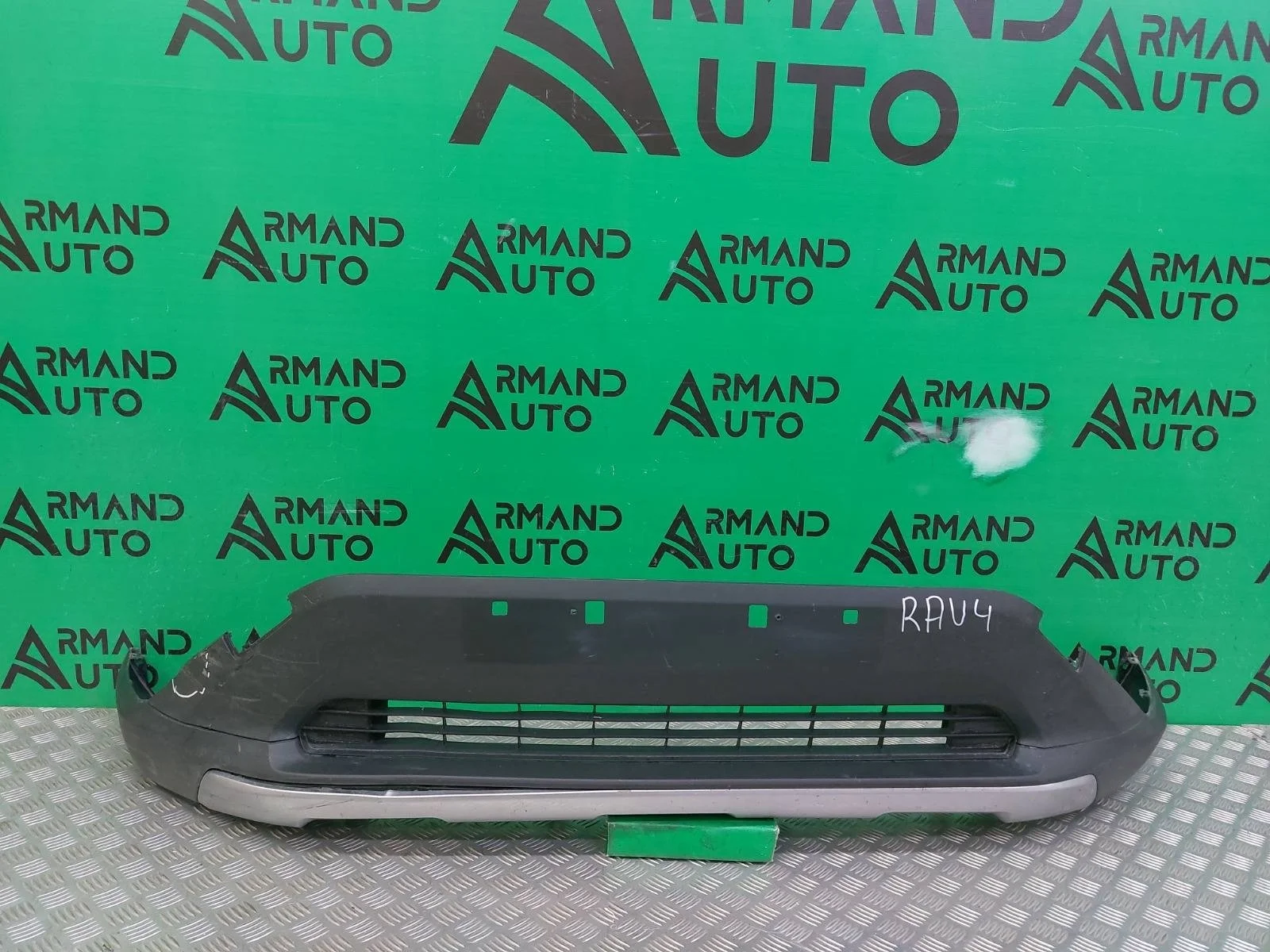 Решетка бампера Toyota RAV4 2018-нв 5 XA50