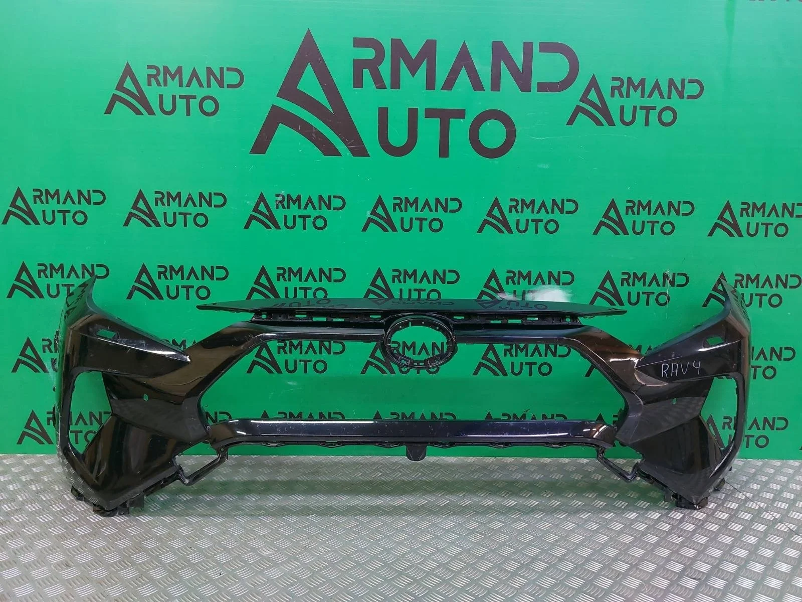 Бампер Toyota RAV4 2018-нв 5 XA50