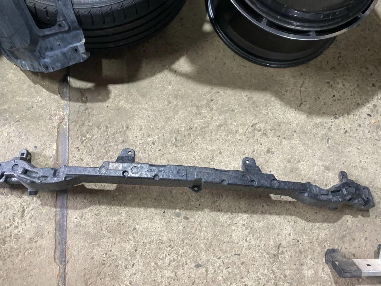 Абсорбер бампера BMW X5 2018 51118069212, передний