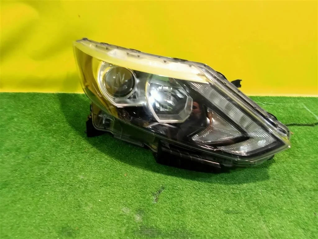 Фара правая  Nissan Qashqai (J11) 2014 260104EH0A 27269