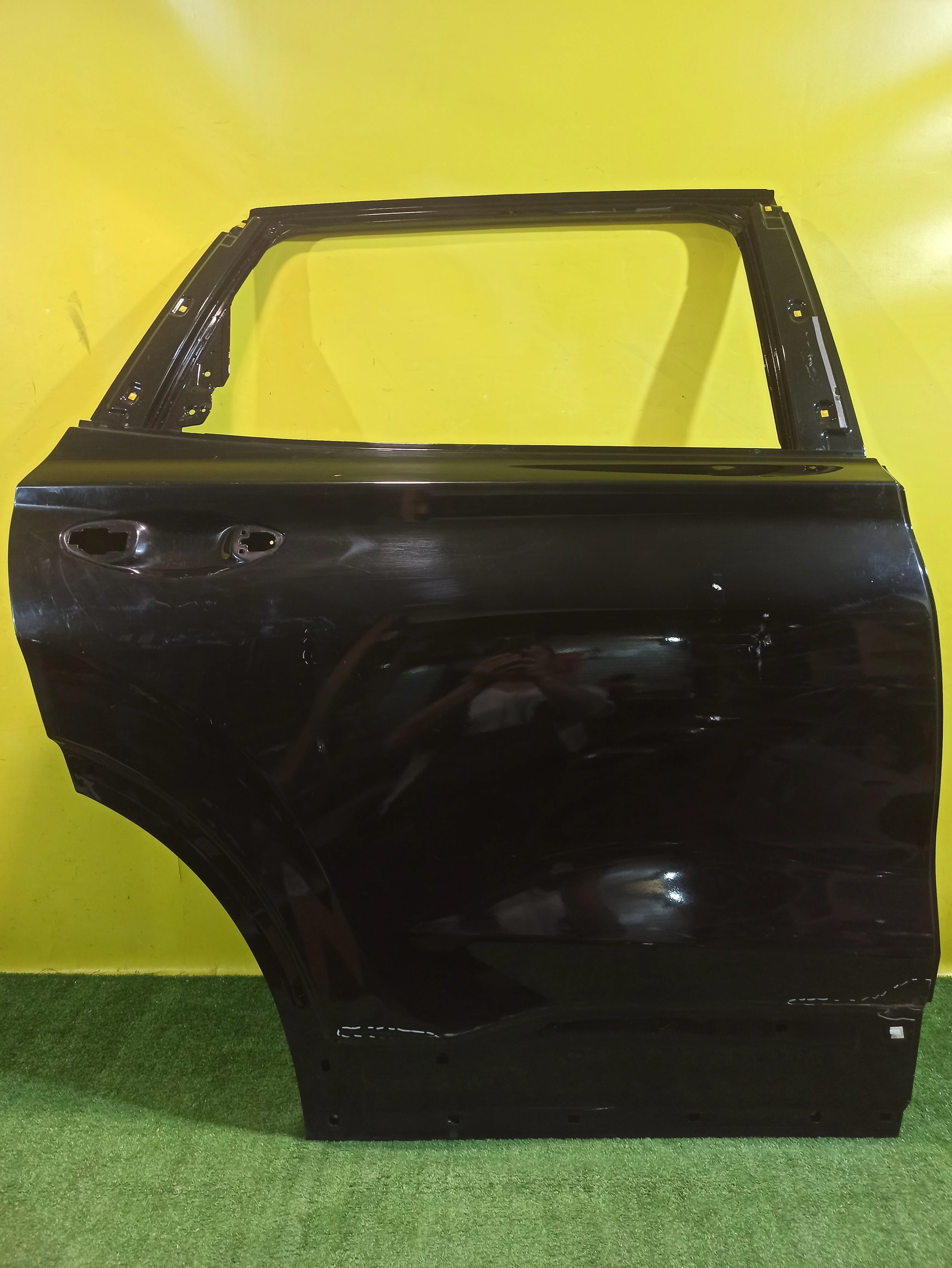 Дверь задняя правая  Hyundai Santa Fe (TM) 2018 77004S1000 33106