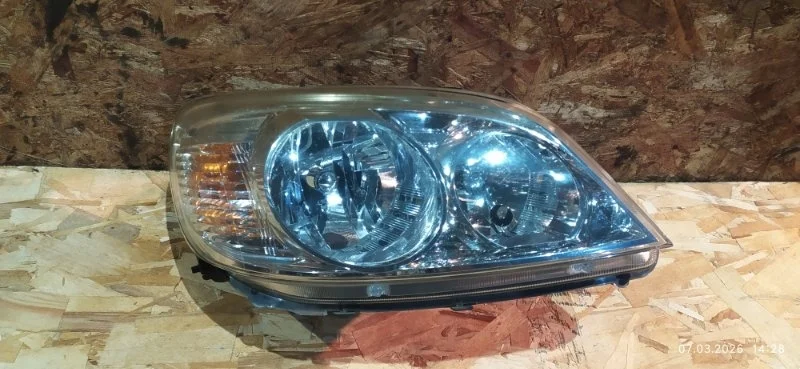 Фара галоген FORD Escape 2010 ZD