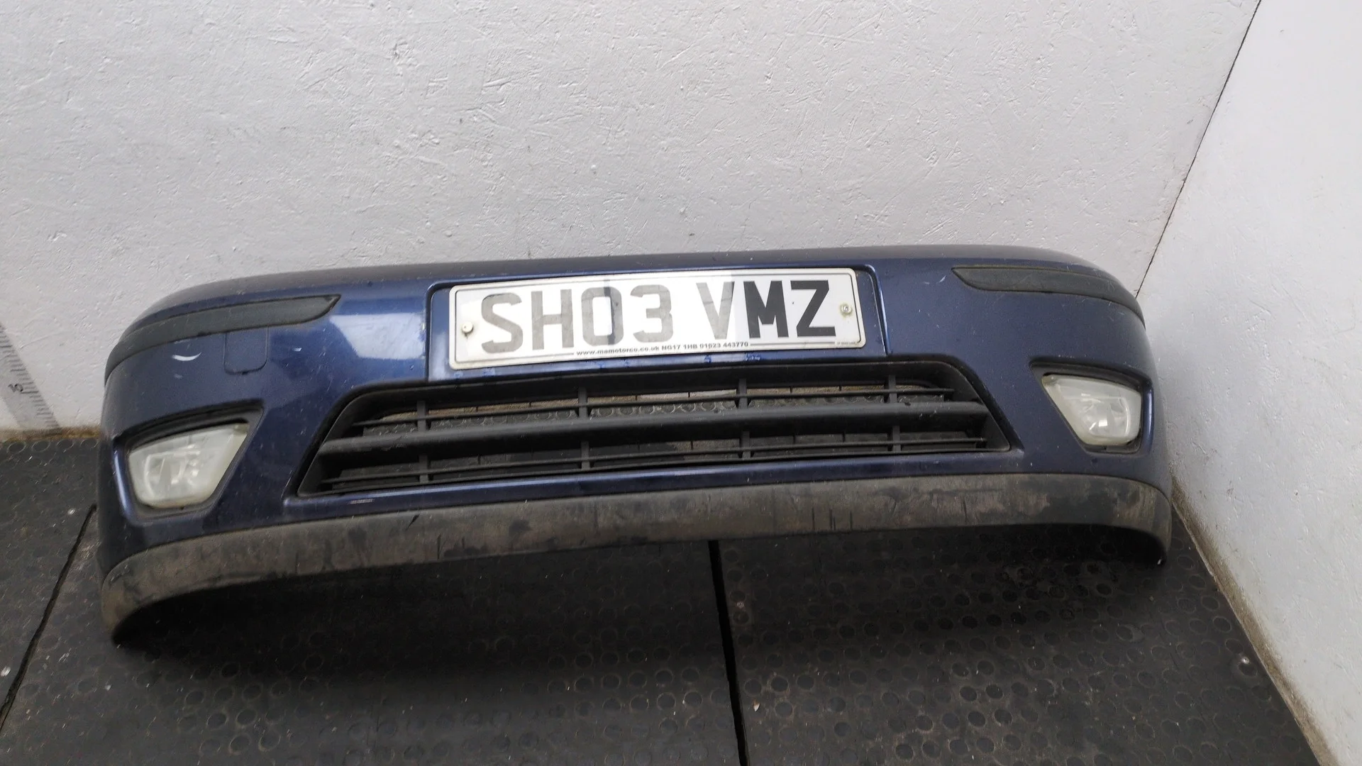 Бампер Ford Focus 1 1998-2004 Хэтчбэк 5 дв. КПП 5-ст.мех.(МКПП) EYD.. Бензин 1.8 л Инжектор