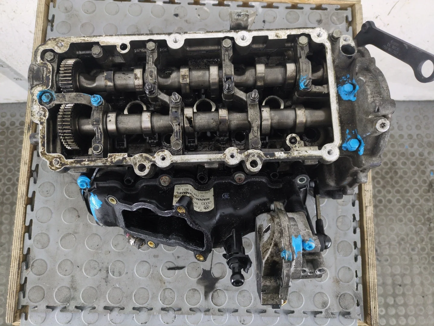 Головка блока (ГБЦ) Audi Q7 2005-2015 Джип (5-дверный) КПП автомат 4х4 (АКПП) BUG Дизель 3 л TDI